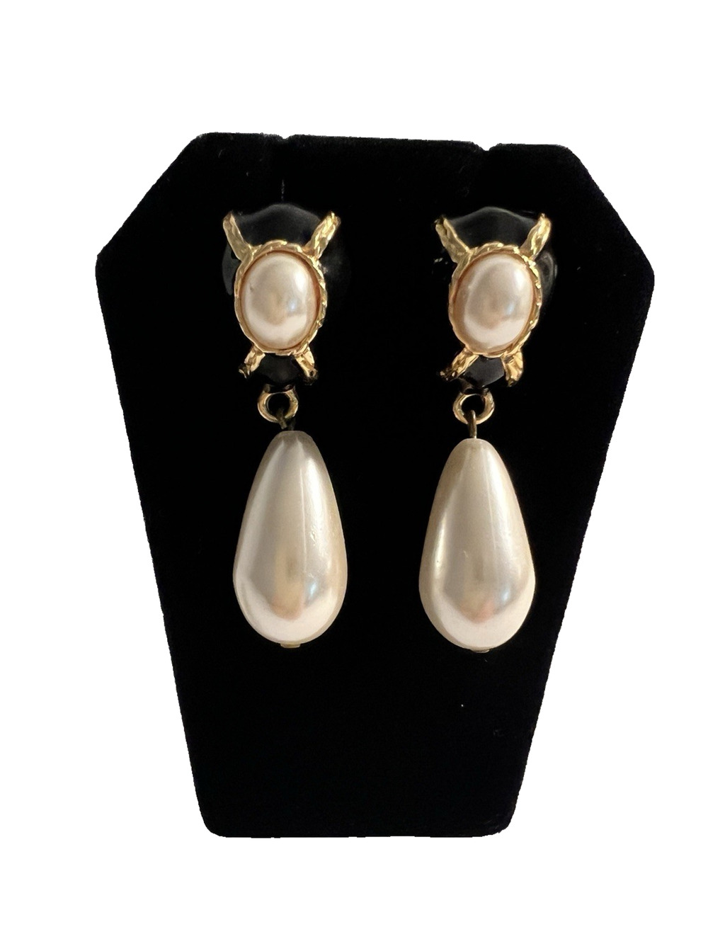 Faux Pearl Teardrop Earrings Dangle Black Accents Gold Brass Plated Vintage